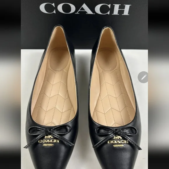 COACH Annabel Leather Flat ブラック C COACH Annabel Leather Flat ブラック C